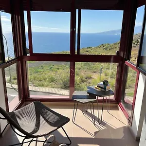 https://piso-moderno-y-cntrico-en-tenerife.tenerifehoteles.net