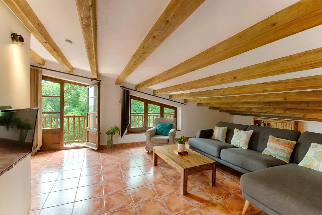 Can Cruanyes Sales de Llierca Apartment