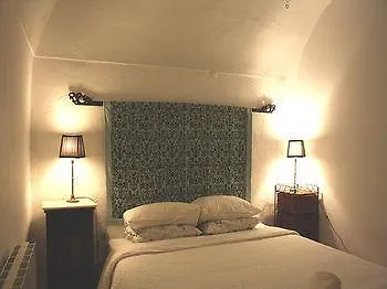 Can Cruanyes Sales de Llierca Apartment