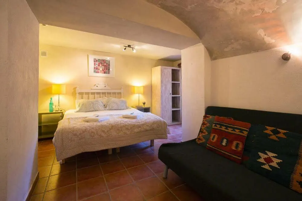 Apartment Can Cruanyes Sales de Llierca